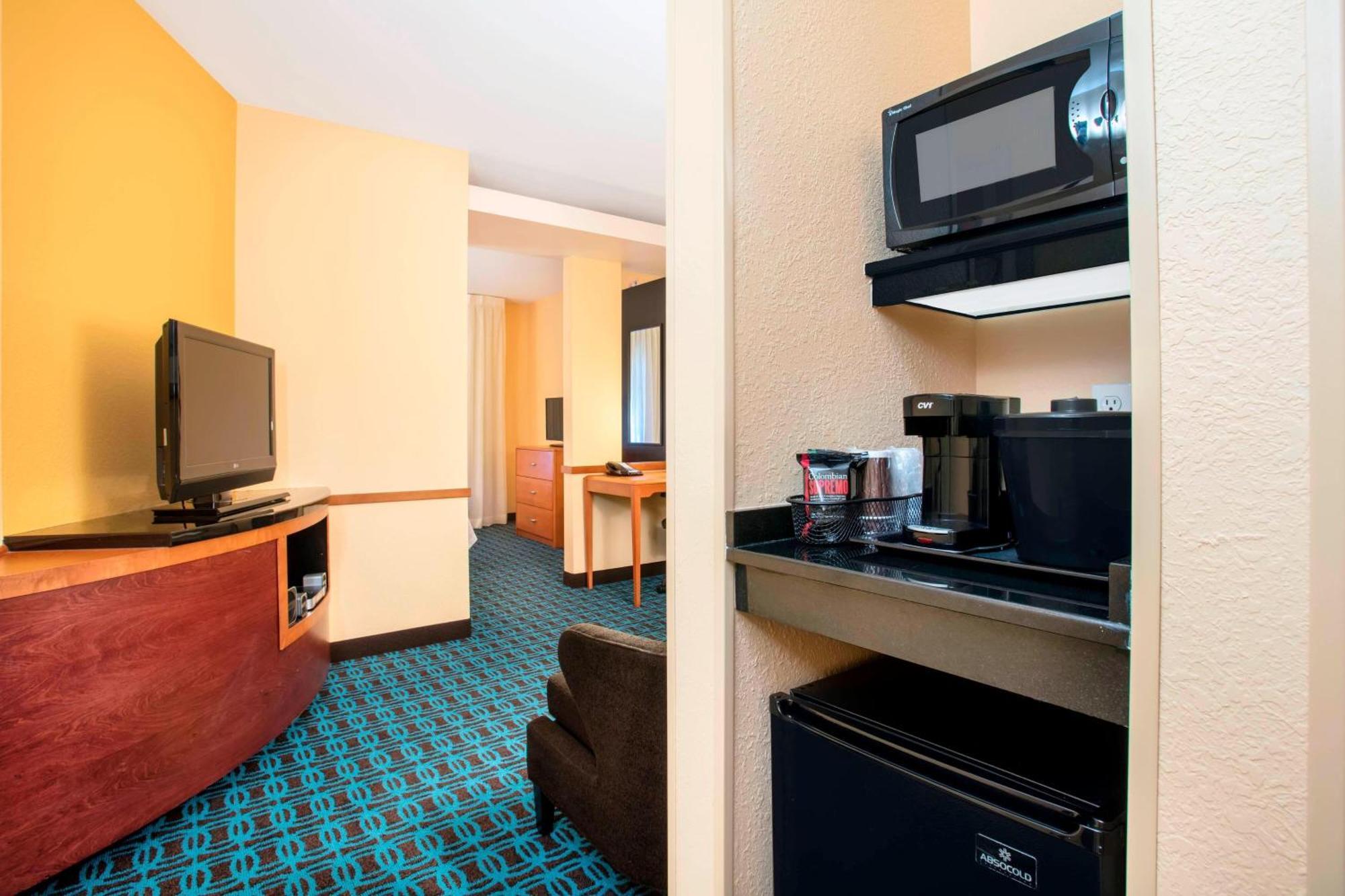 Fairfield Inn And Suites By Marriott Lakeland פלאנט סיטי מראה חיצוני תמונה