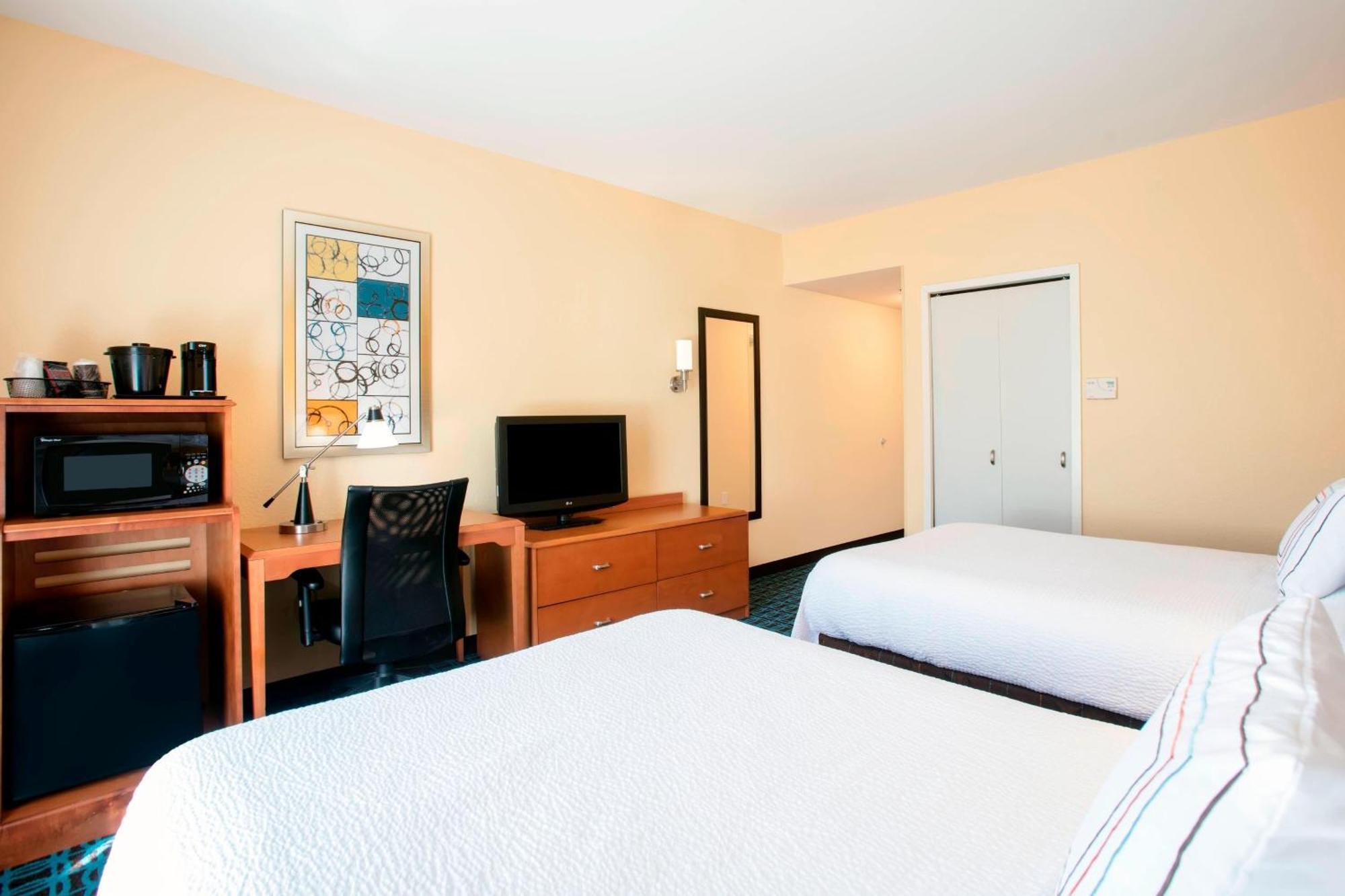 Fairfield Inn And Suites By Marriott Lakeland פלאנט סיטי מראה חיצוני תמונה
