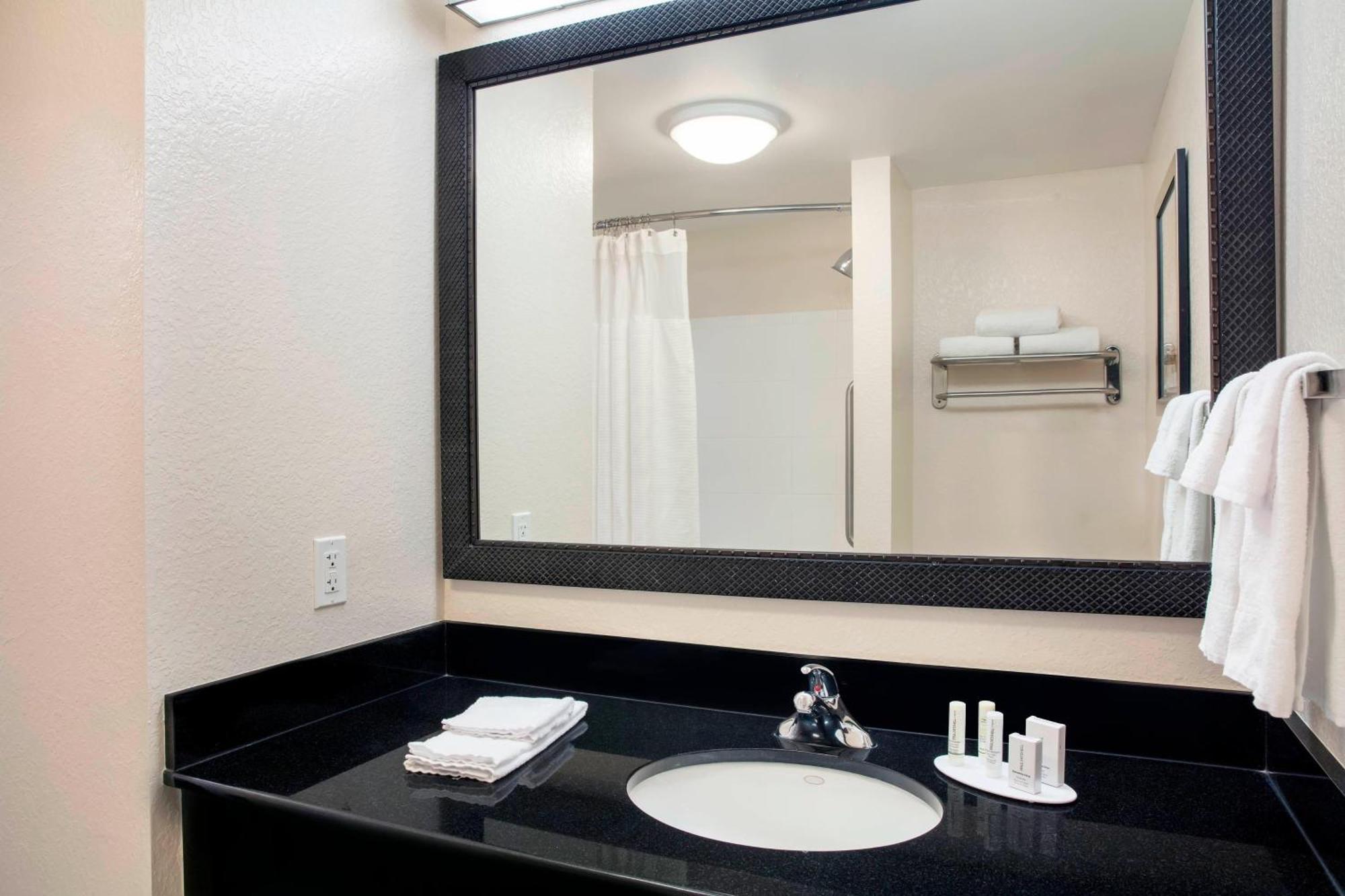 Fairfield Inn And Suites By Marriott Lakeland פלאנט סיטי מראה חיצוני תמונה